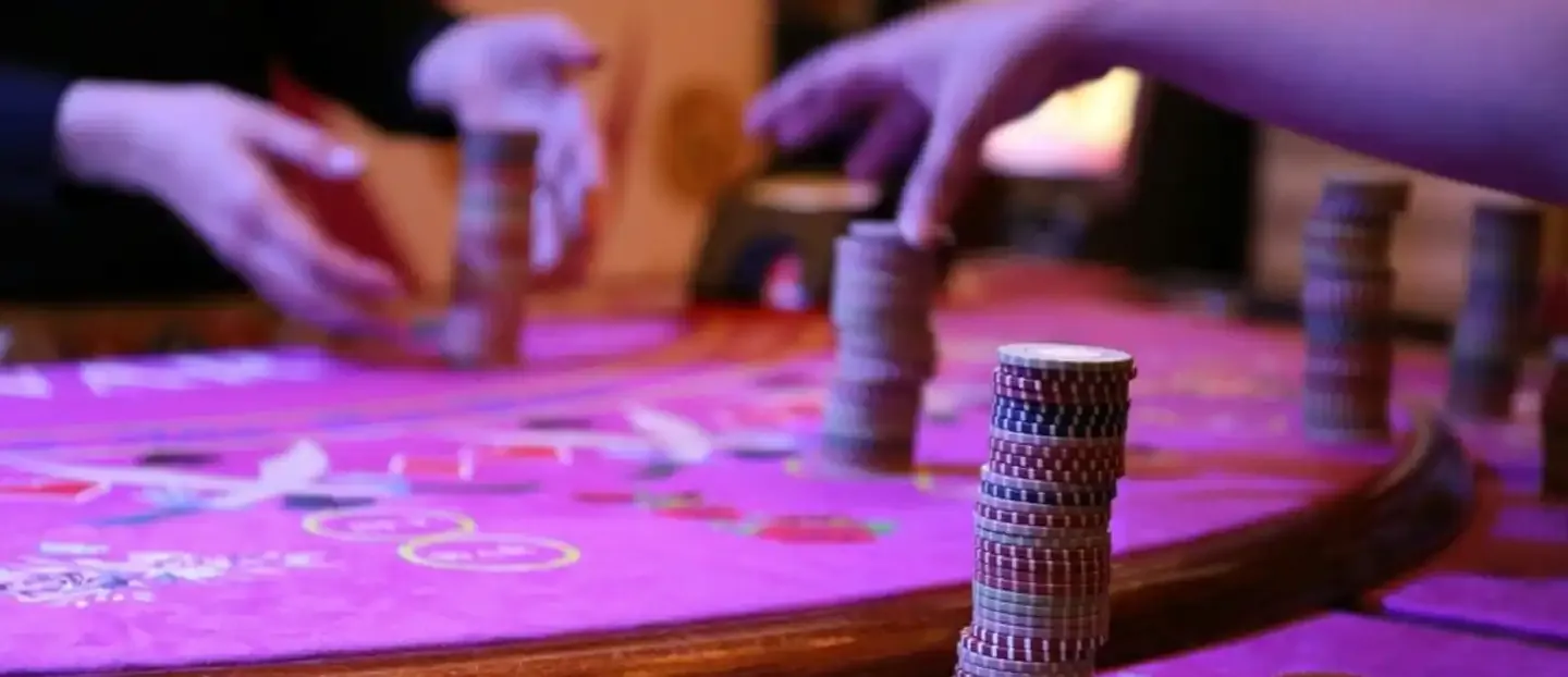 Casino Days06_compressed.webp